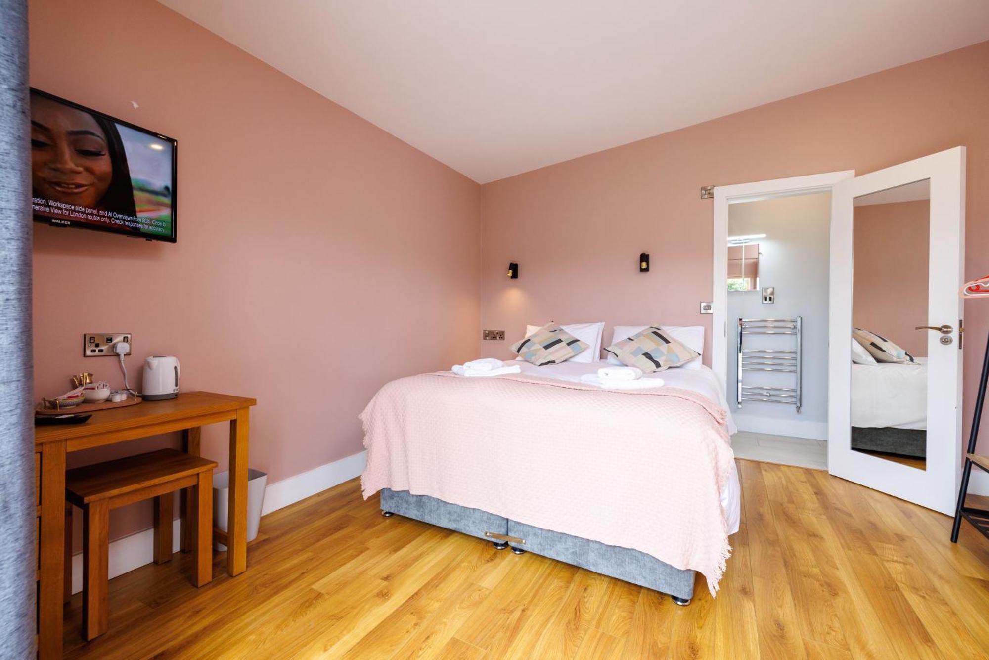 Stoneyford Luxurious Cabins Buitenkant foto